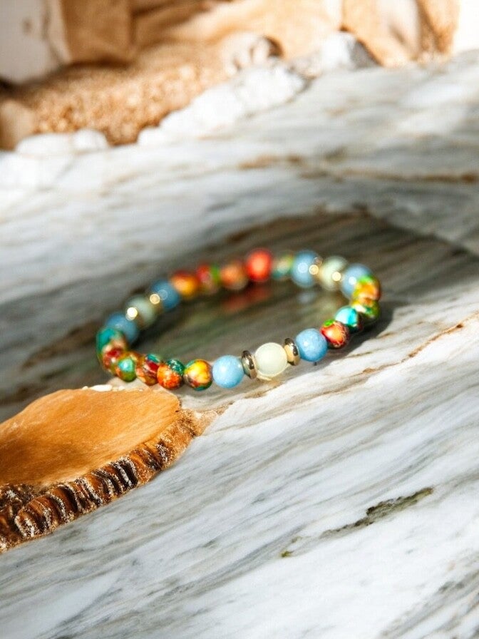 Armband - Bunter Meeressediment-Jaspis mit Aquamarin, Amazonit & Goldperlen