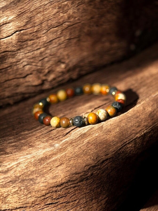 Armband - Picture & Picasso Stone Jaspis, Lavasteinperlen & Goldperlen