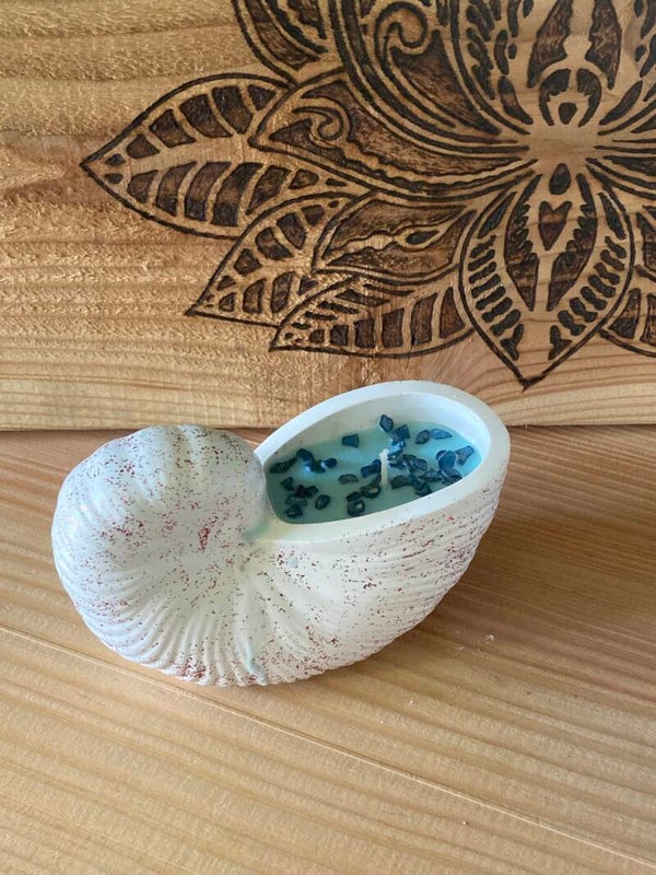 Duftkerze im Keramik-Muschelgefäß „Sternennacht“ 🕯️🐚✨