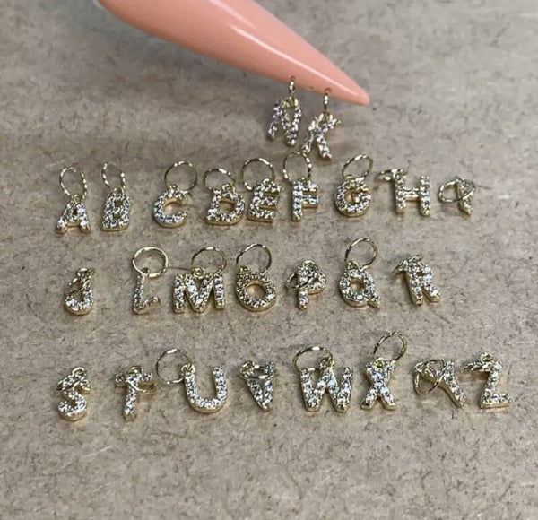 Nailart nagel piercing letters A-Z