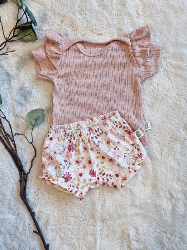 Shortie met ruffle t shirtje