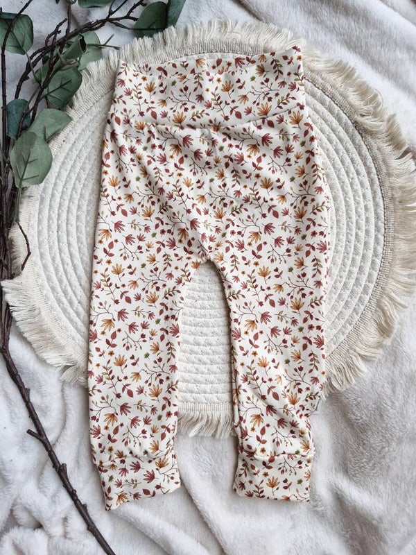 Broekje 80 flowers mauve