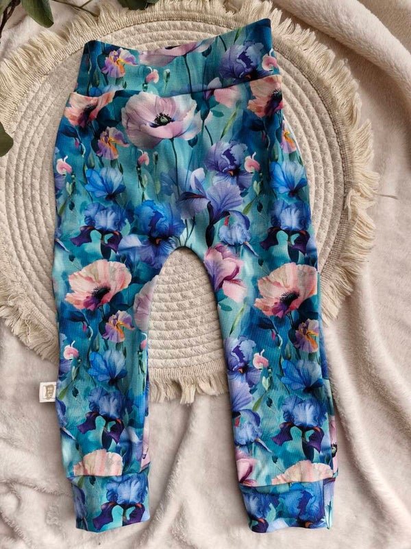 Broekje 86 bloemen blauw