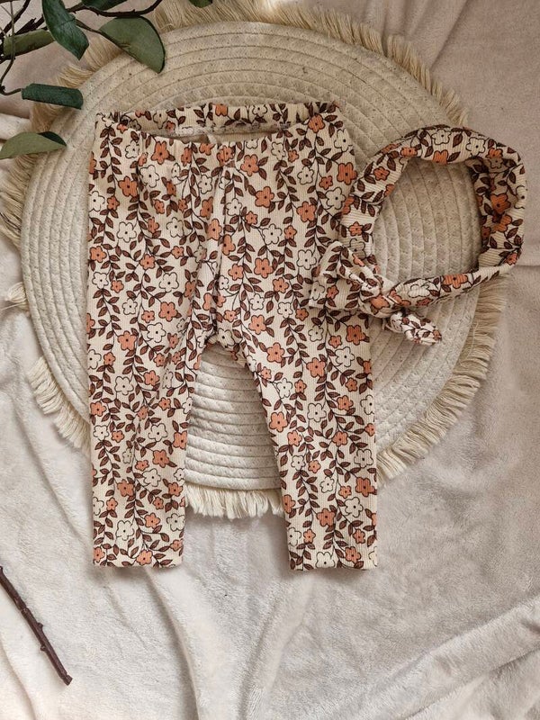 Setje bloemenprintje beige