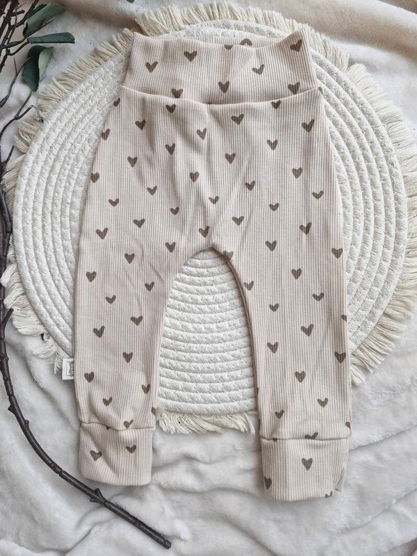 Broekje 74 rib hartjes