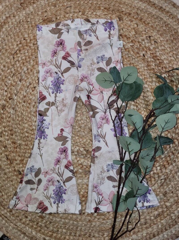 Broekje Flared flowers lillac