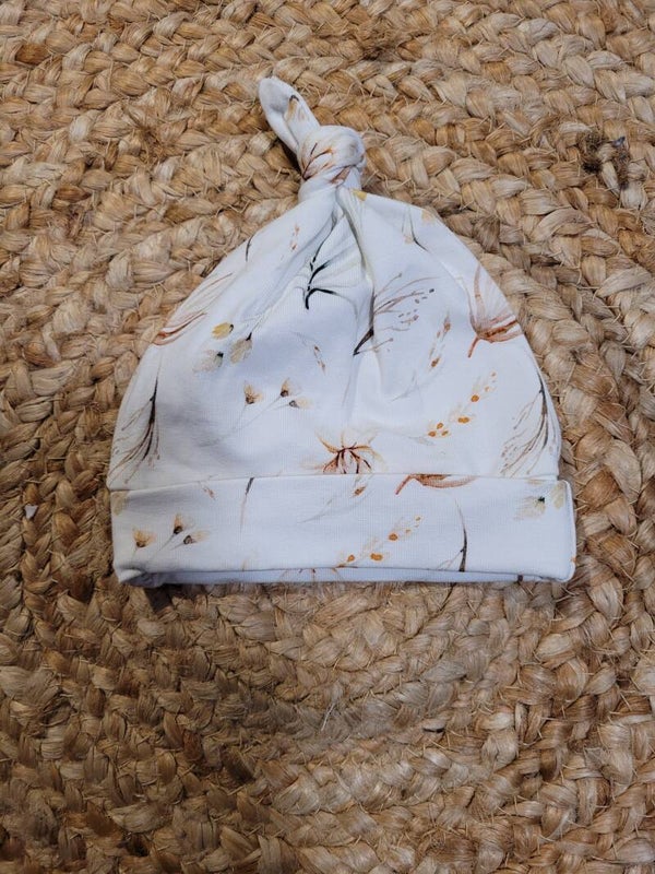 Newborn mutsje Boheemse bloemen