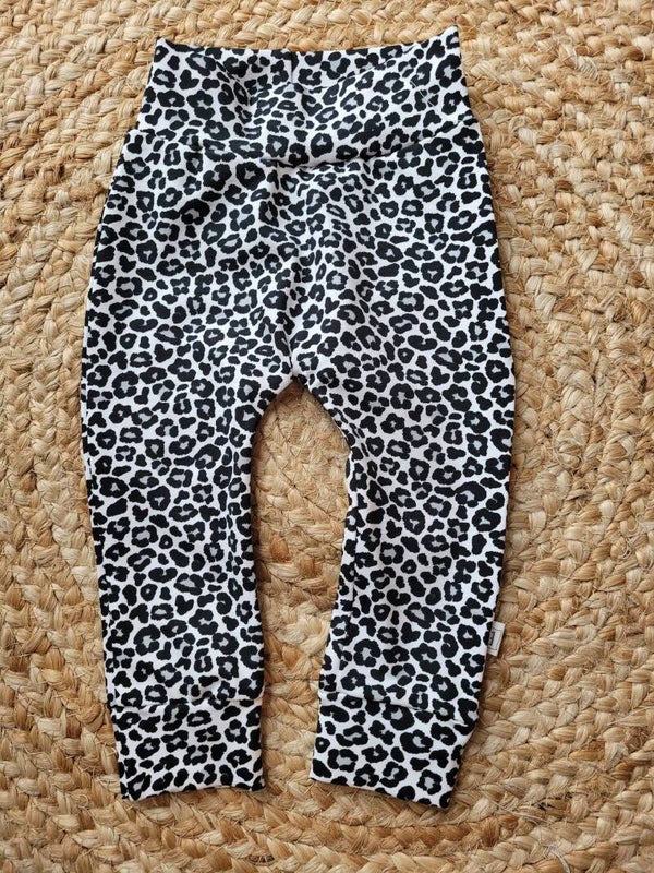 Broekje mini panter
