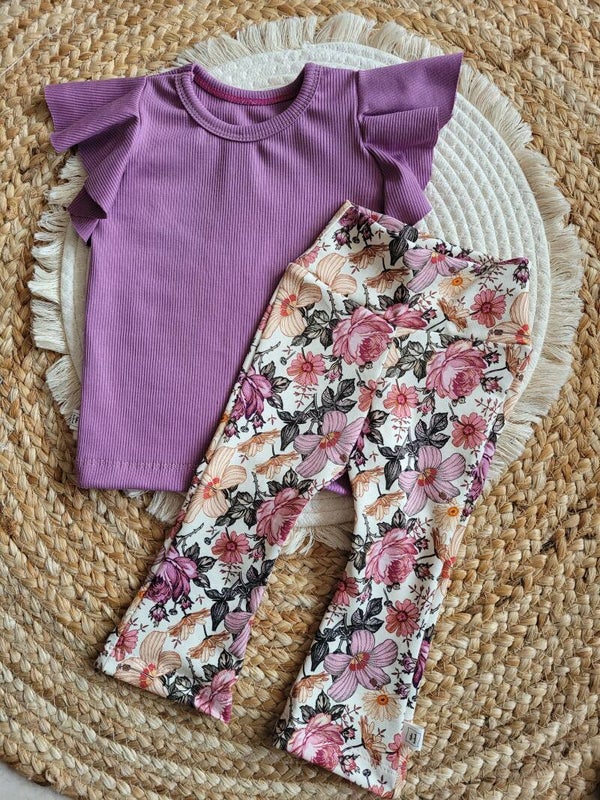 Setje flared Engelse rose met rib shirtje