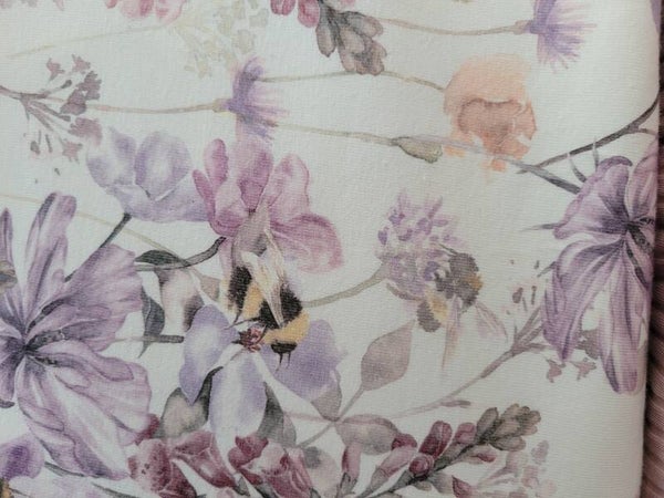 Knoopmutsje bumble bee lila