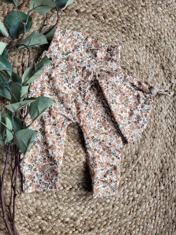 Setje mt56 vrolijke bloemenprint cacao