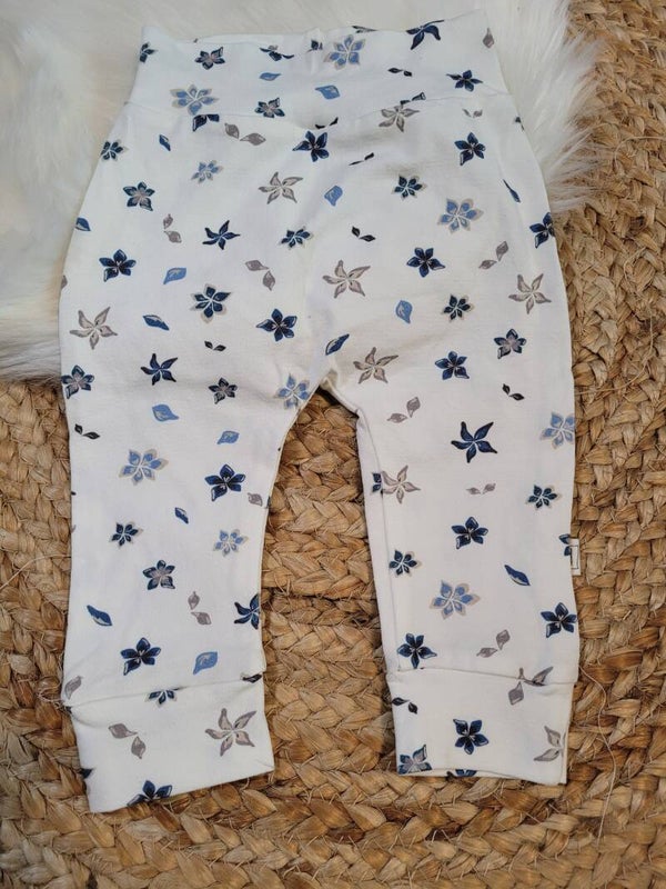 Broekje 62 blauw bloemenprint