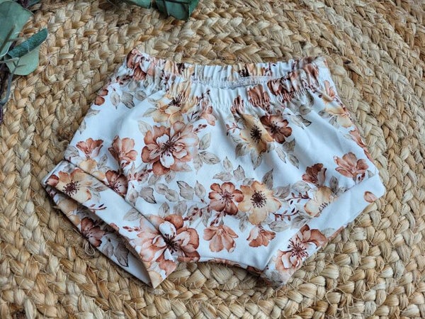 Kort broekje 62 Franse bloemen