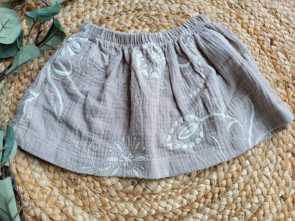 Rokje 74/80 beige Mouseline geborduurde bloem