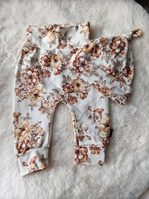 Babyset franse bloemen cacao 56