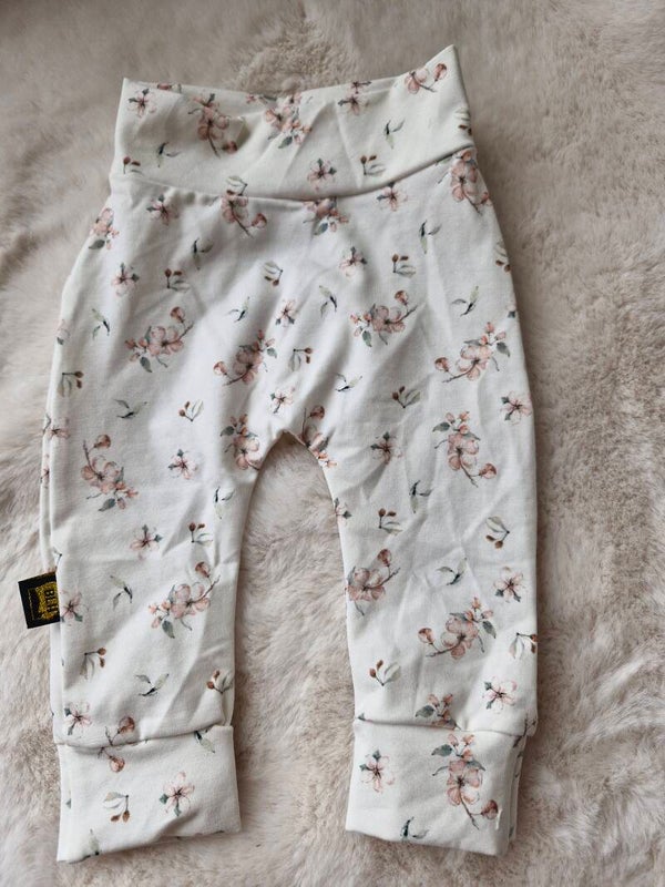 Broekje 62 kersenbloesem