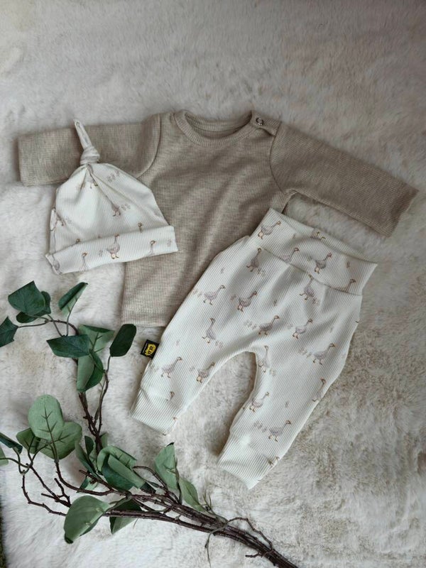 Babyset mama gans