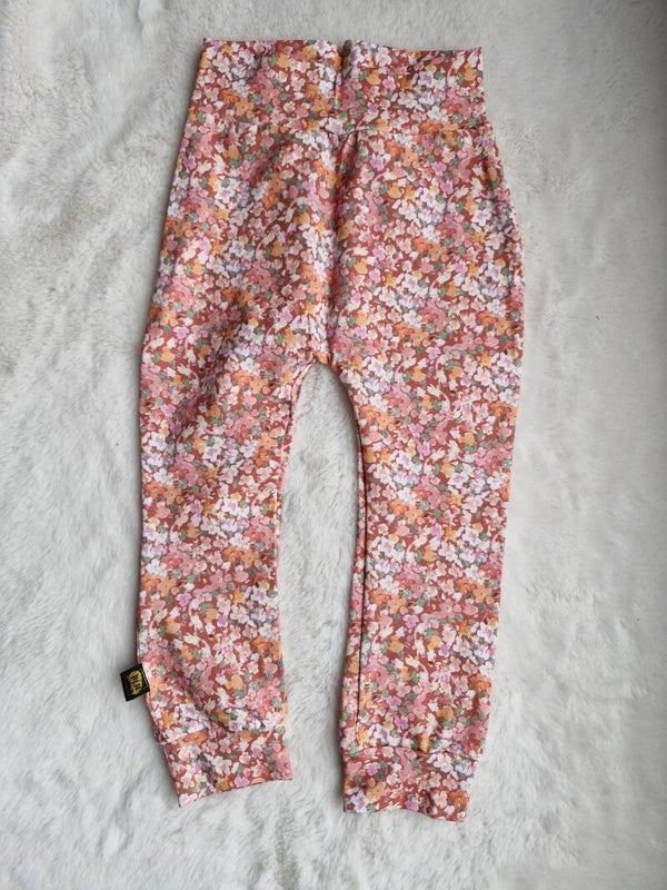 Broekje 98 roze bloemen