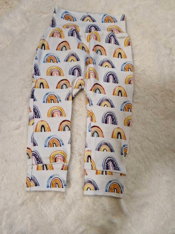 Broekje 74 regenboog