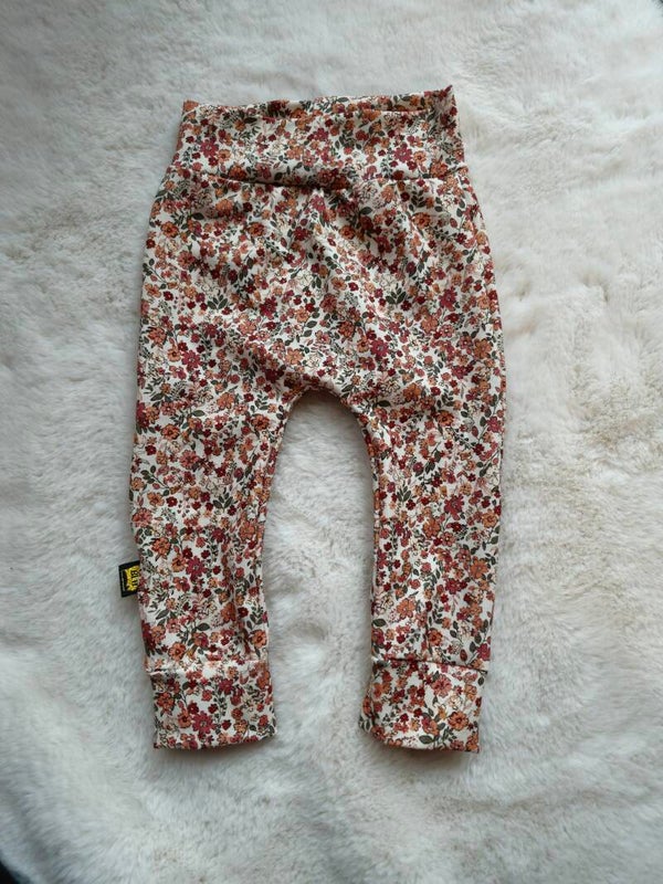 Broekje 74 trendy bloem kleiroze