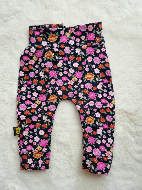 Broekje 62 navy pink flowers
