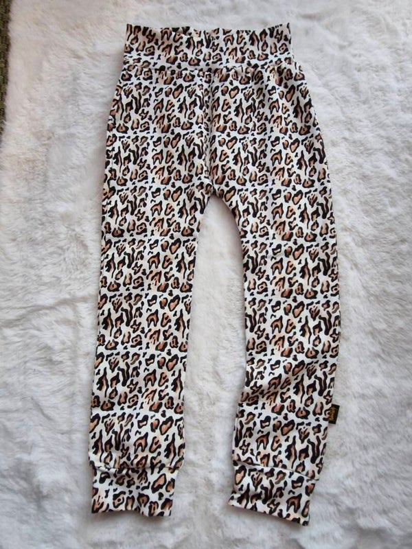 Broekje 104 panter