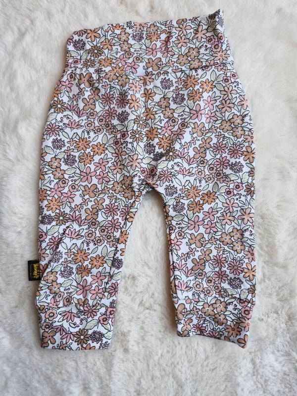 Broekje 62 wit flowers