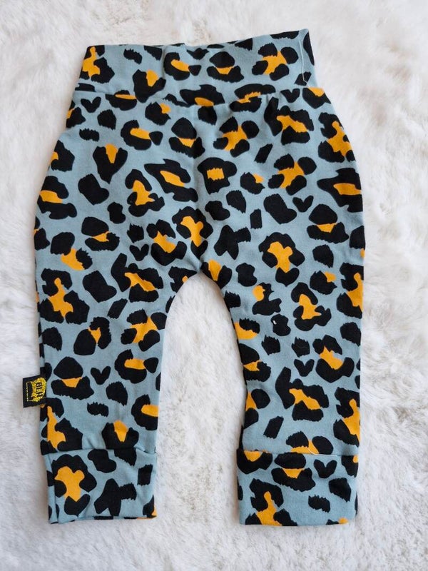 Broekje 62 blauw panter