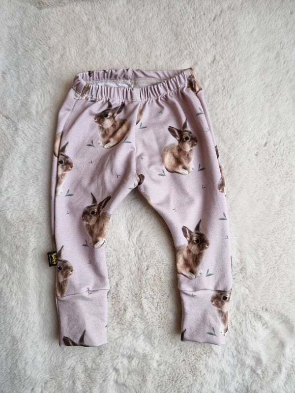 Broekje 68 konijntjes