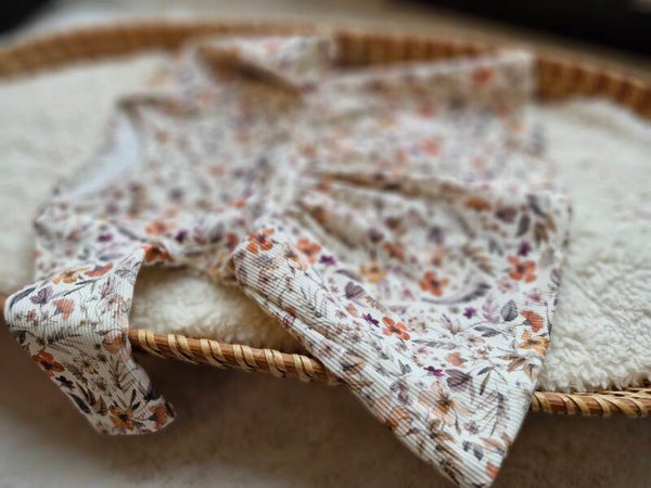 Babyjurkje rib tricot flowers