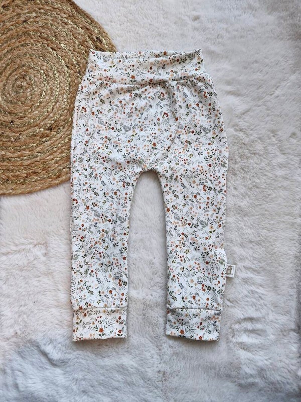 Broekje 86 petit fleurs