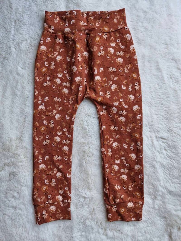 Broekje 98 bruin met bloemen