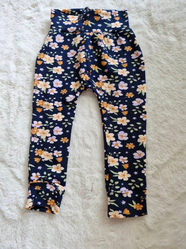 Broekje 80 black with flowers