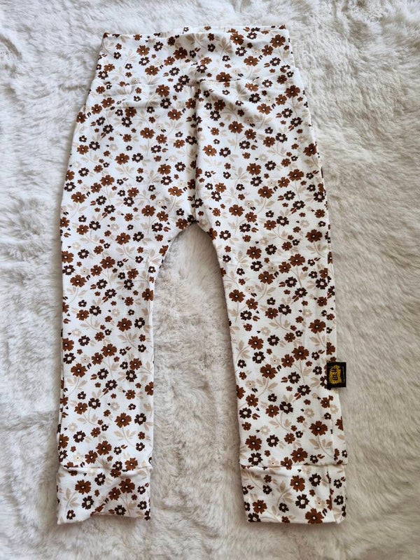 Broekje 80 bloemenprint bruin