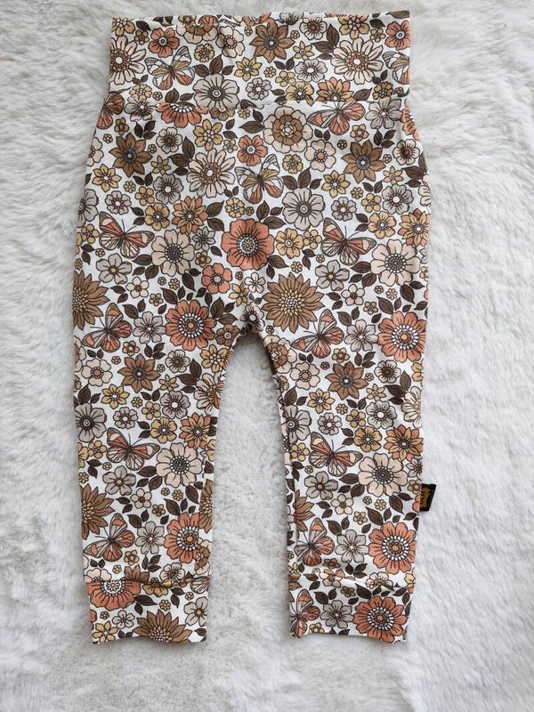 Broekje 74 flowers and butterflies cacao