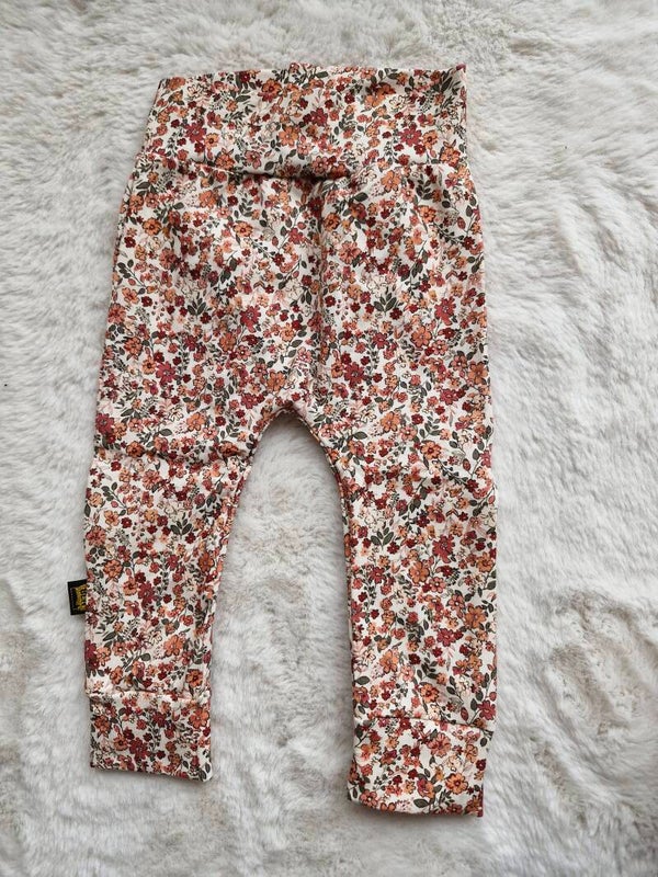 Broekje 74 trendy bloem klei roze