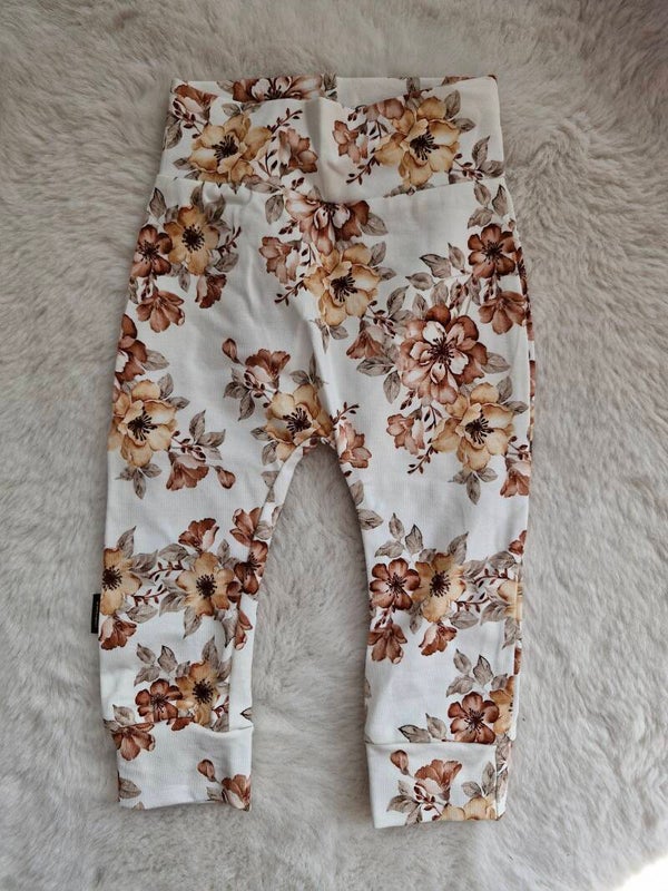 Broekje 68 franse bloemen cacao