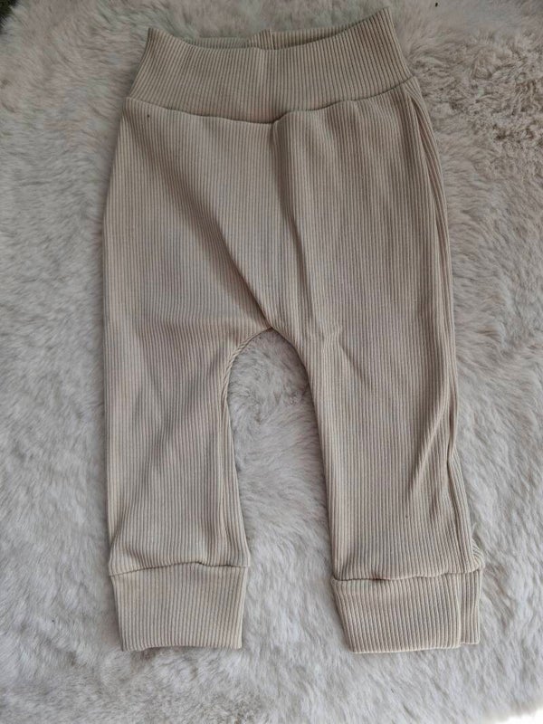 Broekje 68 beige rib