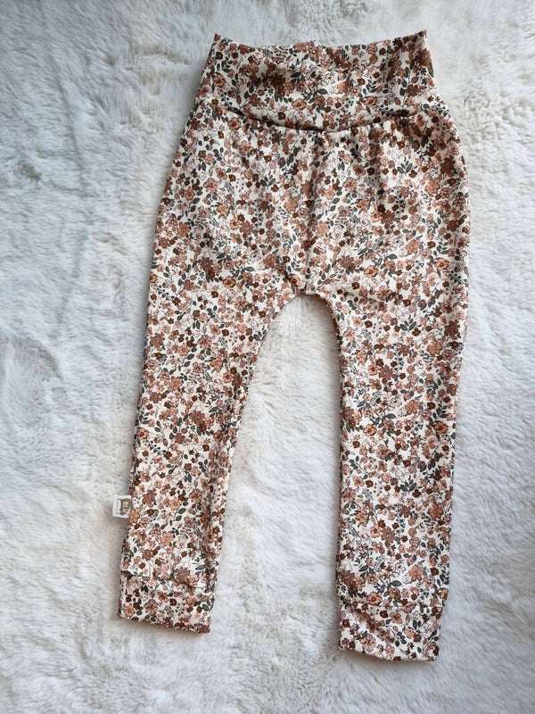 Broekje 92 trendy bloem cacao