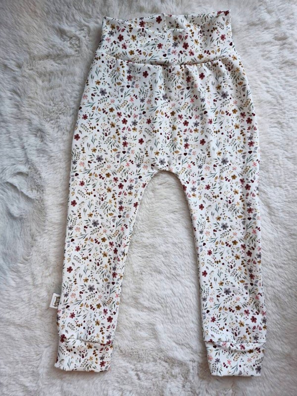 Broekje 92 petite fleures