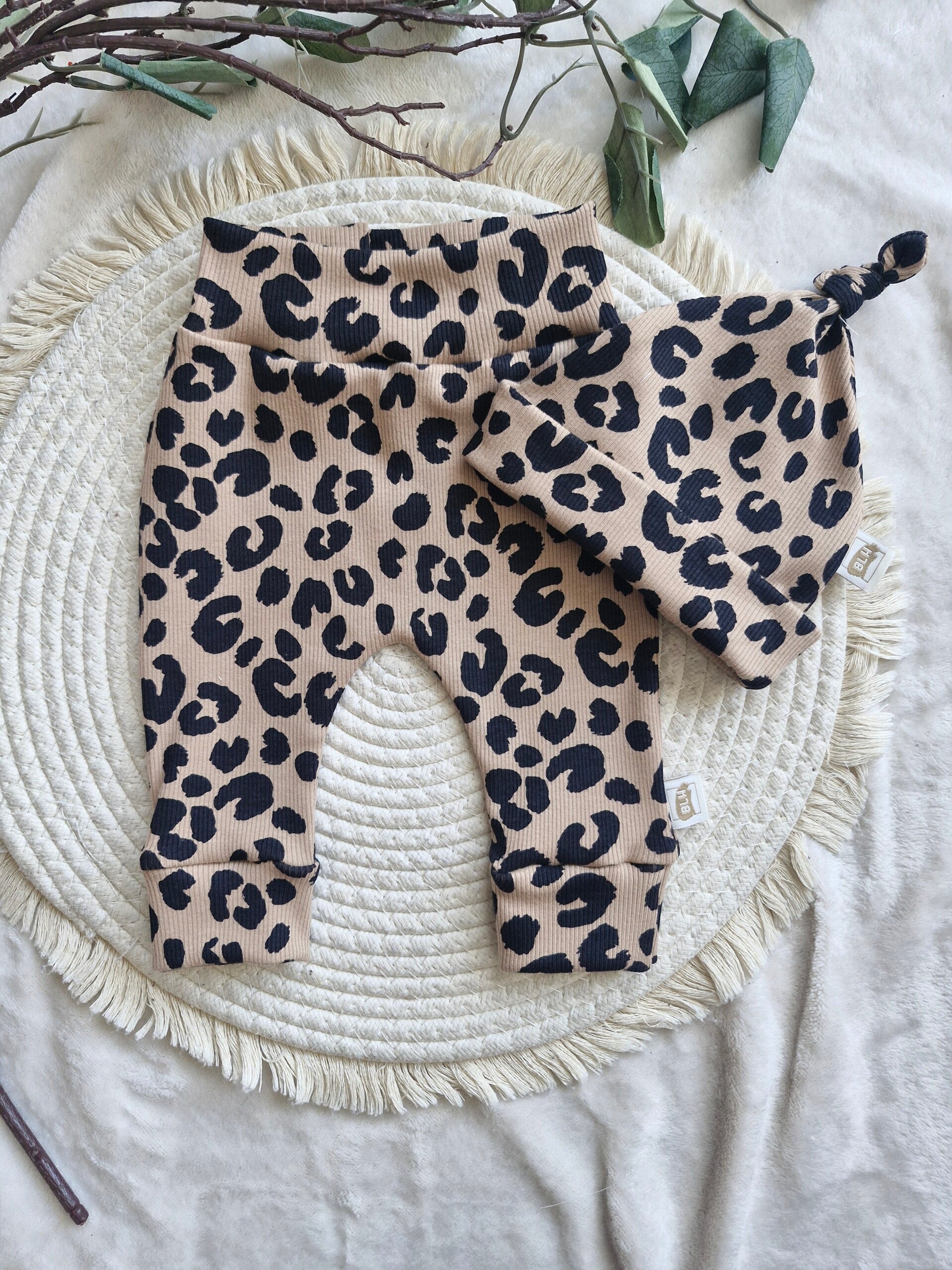 Harembroekje of leggingbroekje panterbeige