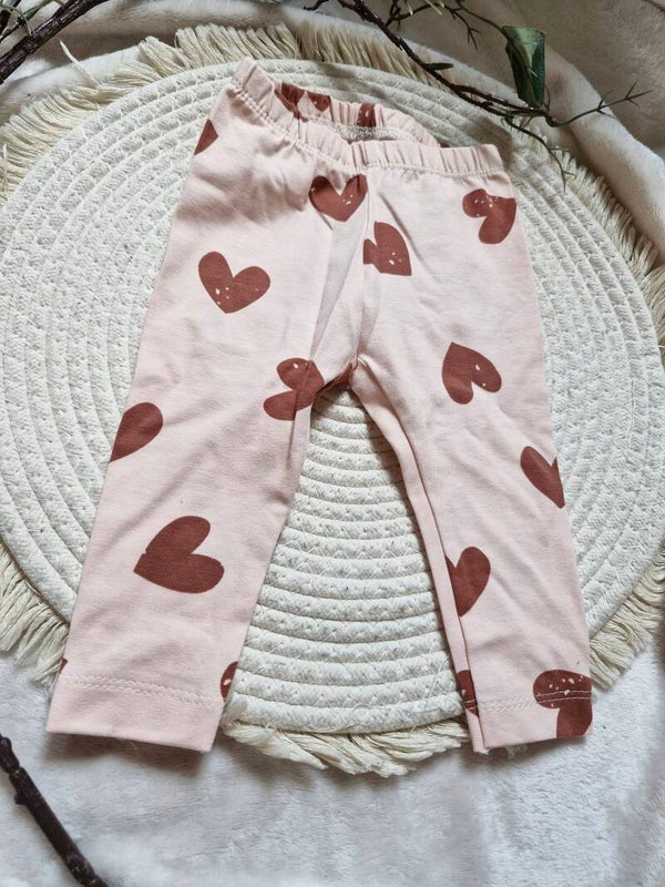 Legging 68 hartjes groot