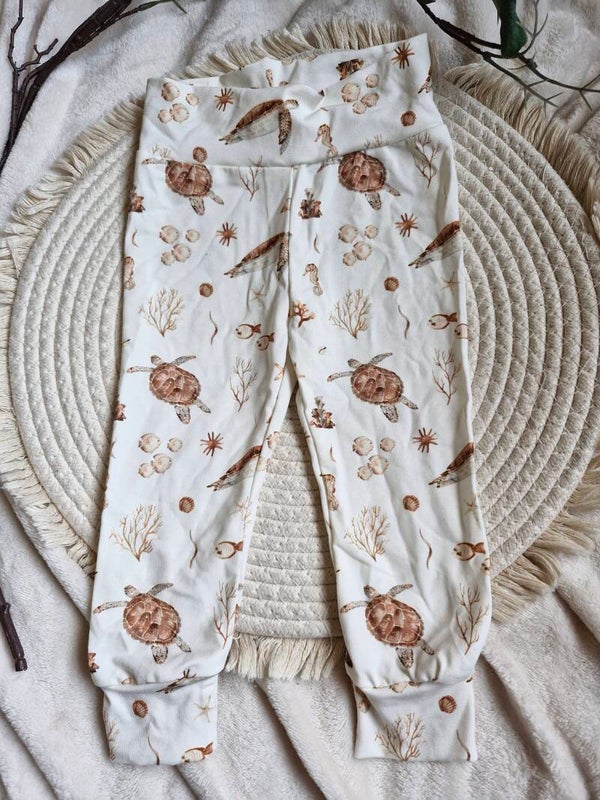 Legging broekje 80 schildpadjes