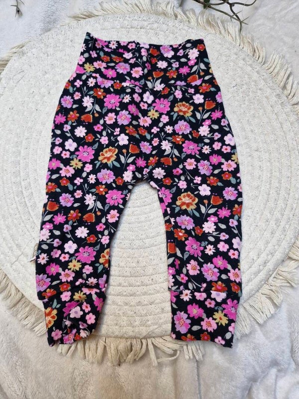 Harembroekje 56 donker met bloemenprintje