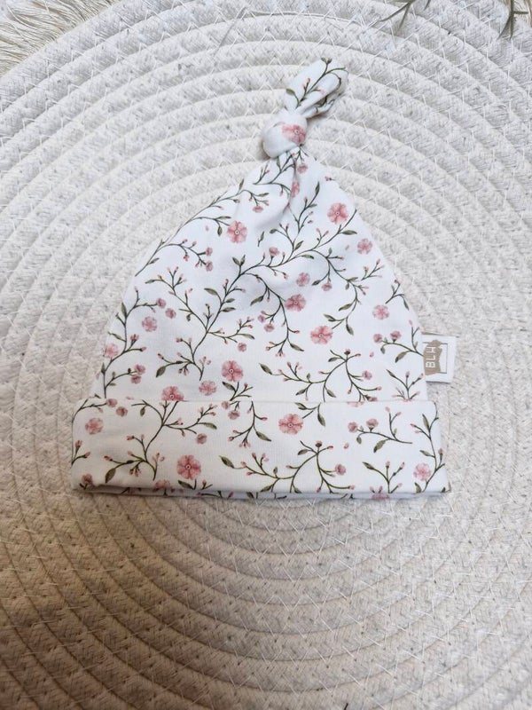 Knoopmutsje 56 bloemenprint