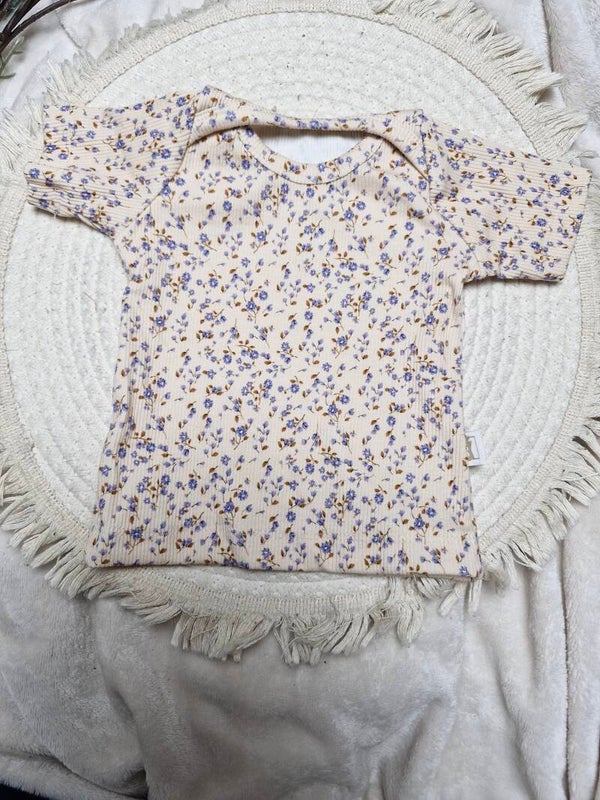 Shirtje rib 62 blauw bloemenprintje