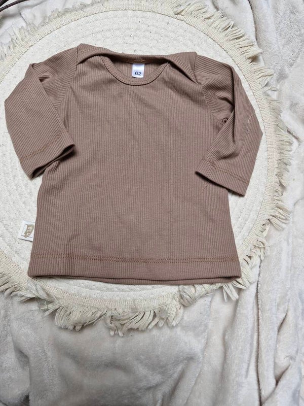 Shirtje 62 enveloppe hals ribtricot