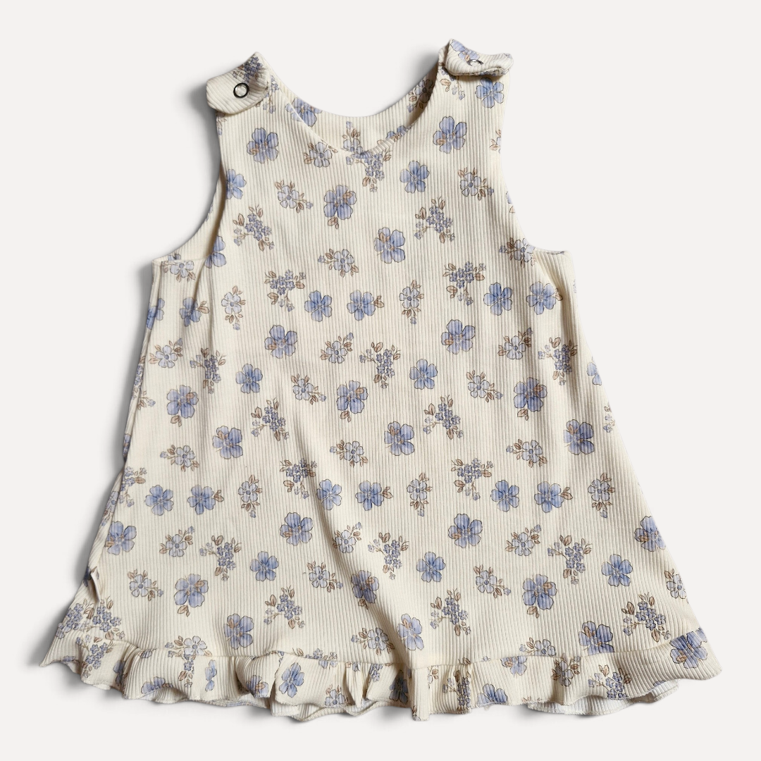 Pinaforce met ruffle randje blauw bloemenprintje