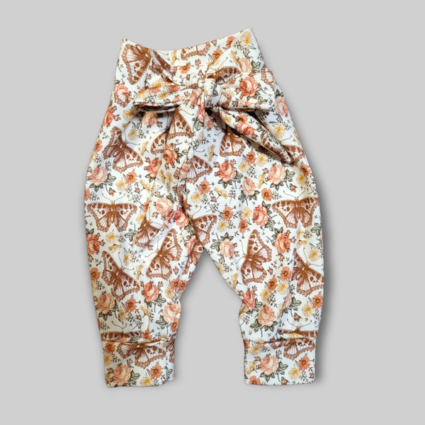 Belt pants butterflies