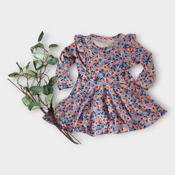 Jurkje Elenore licht blauw met roze bloemen